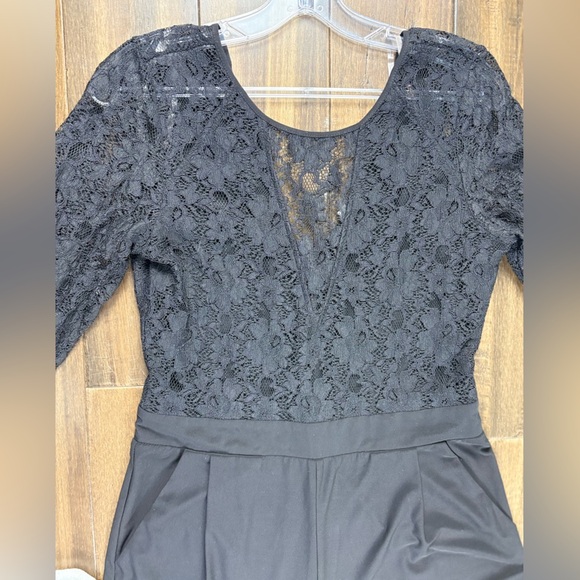 Gianni Bini size M Black Lace Illusion V Neck Long Sleeved Wide Leg Jumpsuit LBD - Picture 2 of 16